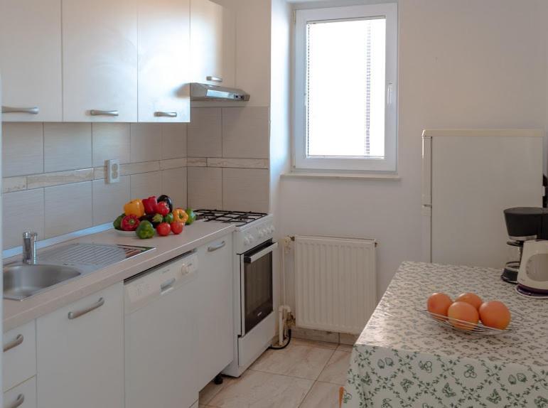 באניולה Apartments Ellen מראה חיצוני תמונה